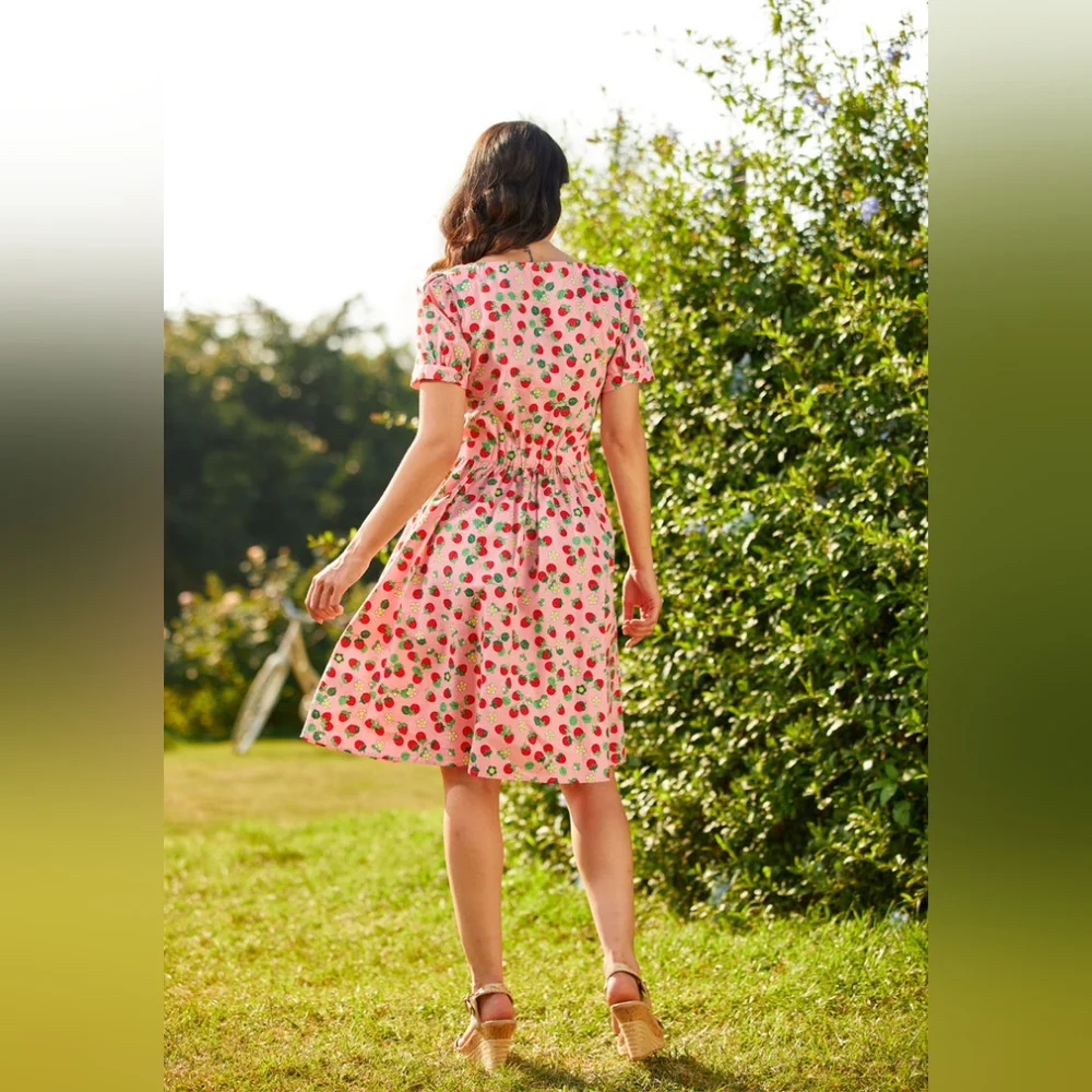 NWT ModCloth What's the Scoop A-Line Strawberry Print Dress with Pockets Size L - Picture 6 of 14